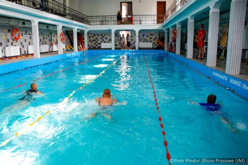 retroswim_2023_13_1200x800